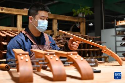 河北肃宁：民族乐器产业奏响高质量发展旋律
