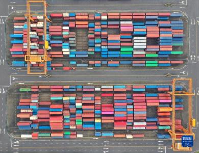 重庆果园港今年实现内外贸货物双增长