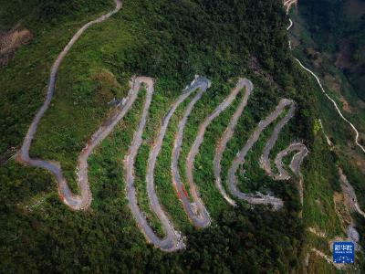 听说过“龙拐路”吗？这就是!