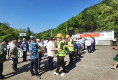 黄梅开展地质灾害隐患点转移避险演练