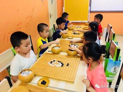 印染社区围棋课堂丰富儿童暑期生活