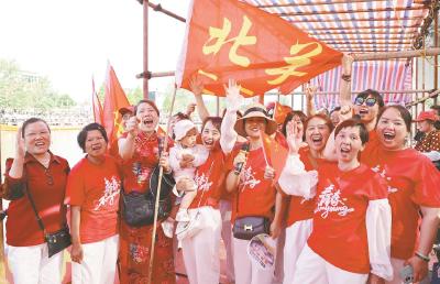黄梅龙船赛“出圈”——传统文化代代“船”承