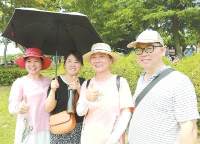 文旅新“顶流” 龙舟赛“燃情”大美黄冈