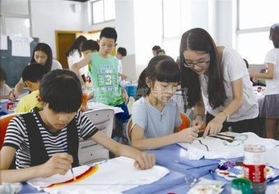 湖北大学到英山开展心理援助实践