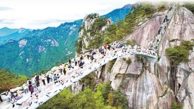 高山避暑“一房难求”，黄冈“火”在哪里？ ——黄冈“避暑经济”观察②