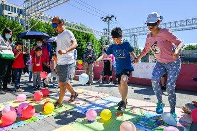 社区运动会吸引2000余名群众观看