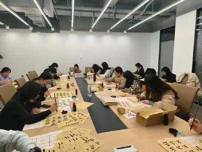 “夜校热”折射终身学习热潮