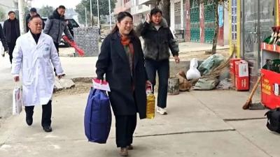 蕲春爱心企业家走访慰问残疾人家庭