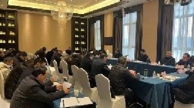 全市建筑业高质量发展与城镇建设座谈会举行