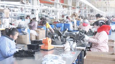 湖北鑫威体育：忙生产赶订单  全力冲刺“开门红”