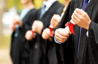 教育部：截至2024年，全国共有各级各类学校47万所