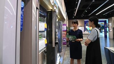 加快培育完整内需体系 全方位扩大国内需求