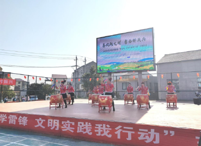 春风拂面践文明  绿动港城谱新篇