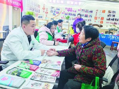 黄州区赤壁社区卫生服务中心开展志愿服务活动