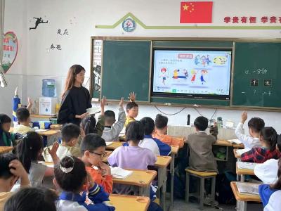 ​武穴市第四实验小学藏族教师尼玛卓嘎的育人故事