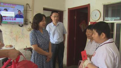 黄州区红十字会开展关爱孤儿及事实无人抚养儿童活动