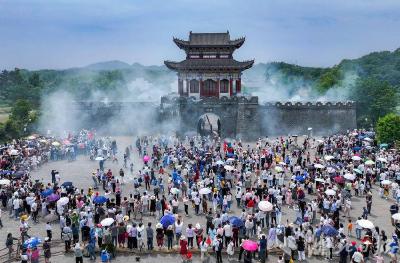 蕲春：中医药康养融合 点燃旅游新热潮