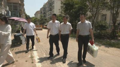 黄州区红十字会开展低收入失能失智老人人道关怀活动