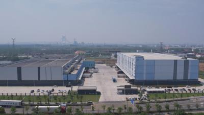 聚力建支点 一线直击｜90万吨湖北冷冻小龙虾搭乘顺丰冷运“鲜”行全国