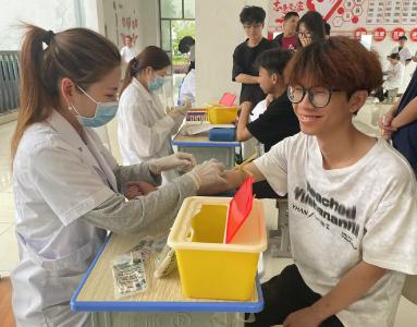 黄州区南湖社区卫生服务中心走进黄冈市应急管理学院