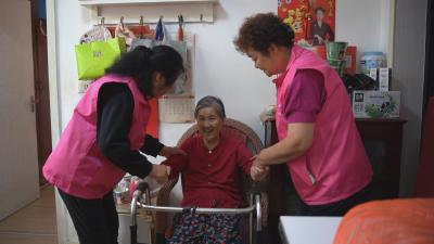 黄州：“九九艳阳”别样红 银发先锋显担当