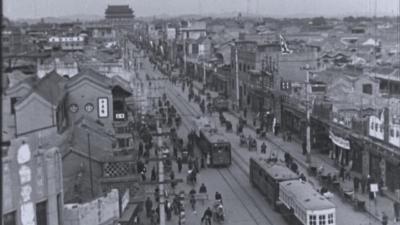 一潭秋水 澄心向党