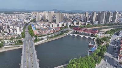 弘扬三大精神 奋力建成支点｜ 程星：16年讲解1万多场 大别山精神传四方