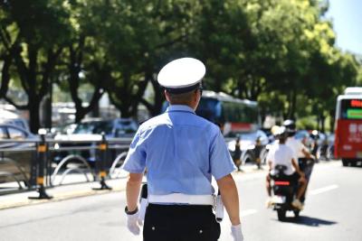 团风交警“美丽乡村行”宣讲走进方高坪镇