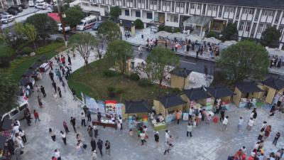 缤纷夏日 乐游黄冈丨 湖北大别山主峰景区：避暑“候鸟”如期至 焕新升级迎客来