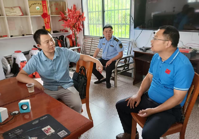 蕲春县生态环境分局快速处理一起养殖投诉问题