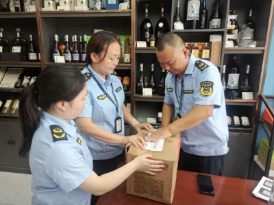 规范秩序 守护安全 黄州区市场监管局服务发展实打实