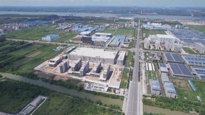 聚力建支点 一线直击丨黄冈三利谱超宽幅偏光片项目：大干快干 铸就产业新标杆