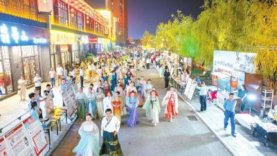 盛夏载清凉 揽客超745万人次 “遇见毕昇·英山避暑漂流季”引爆暑期文旅市场