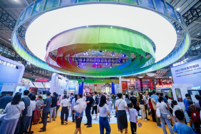 文旅产业博览会欢乐氛围持续到国庆假期  20台文旅IP花车将走上江城街头