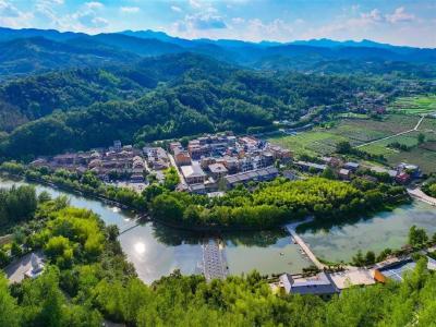 国庆中秋假期市场观察：乡村旅游持续火热 魅力田园活力无限