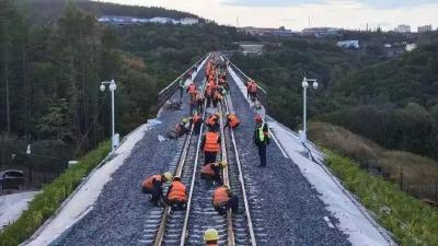 9月28日 早！黄冈 | “从此东坡”水上夜游亮相◆“票根经济”联盟启动成员招募 