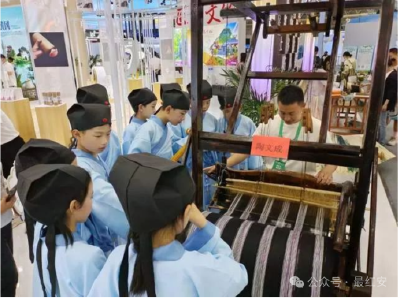 一座乡村美术园何以涌入15万游客