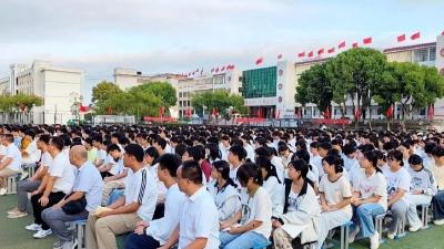 黄梅五中红色思政课铸魂育人