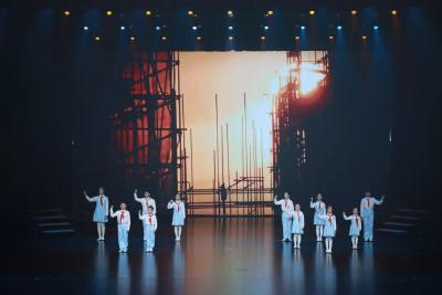 黄冈原创朗诵节目《翻开厚重 阅读光荣》获省全民朗诵大会金奖 