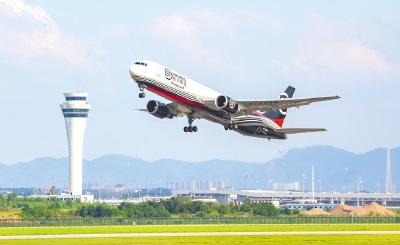 汉口火车站投用空铁联运服务中心