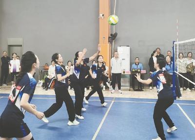 黄冈市银保协2025年秋季职工运动会在市区兴辰全明星体育公园举行