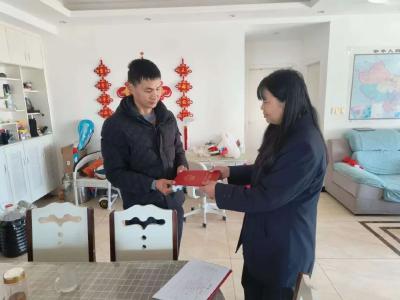 麻城市不动产登记中心化解办证难——盼了七年，幸福春天小区业主终圆梦