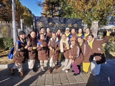 今晚，黄冈银发天团舞上央视！网友：老了我也要这样活 