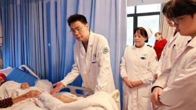 百岁老人摔出“人生最后一次骨折” ——市中心医院微创手术助其康复