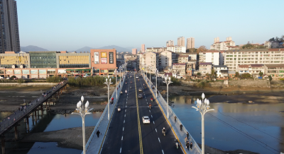 英山东门大桥通车投用