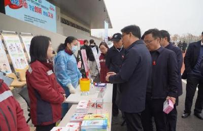 携手防艾护青春 多病同防保健康 “健康科普巡讲进基层”黄州站系列活动走进黄冈职院