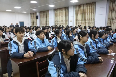 模拟法庭进校园