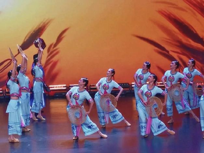 首站启航！湖北省体育舞蹈公益课黄冈站开课，200余名爱好者共赴舞韵之约