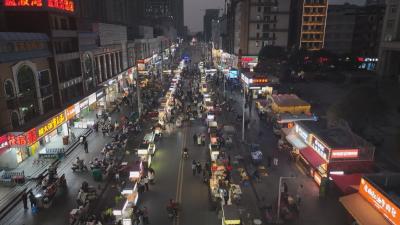 告别“躲车抢道” 黄州学生街焕新升级