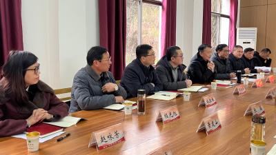 麻城市教育局到英山考察特色办学经验